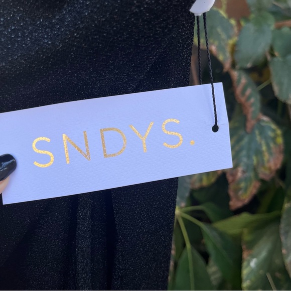 NWT SNDYS KENNY DRESS - BLACK! - Picture 6 of 8